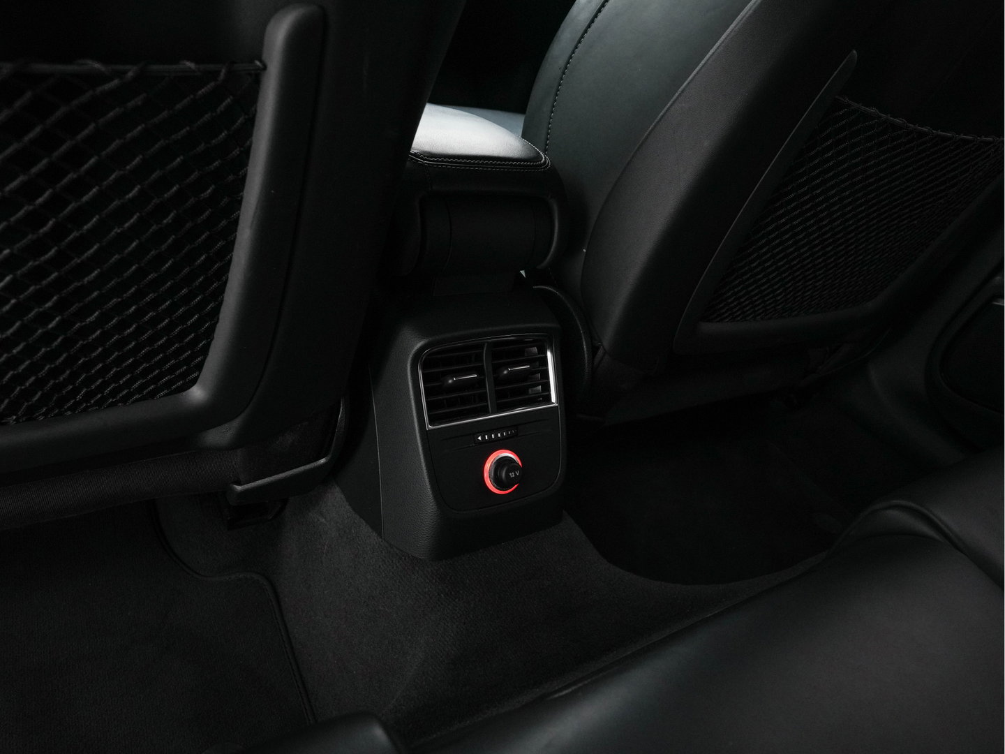 Audi RS3 Sportback 2.5 TFSI Quattro Pro Line Plus Black Optic Package (INCL-BTW) *MILLTEK-EXHAUST | ADAPTIVE-CRUISE | HEATED-SPORTSEATS | BANG&OLUFSEN | LEATHER | FULL-LED | NAVI-FULLMAP | PRIVACY-GLASS | SHIFTPADDLES | ECC | PDC | 19''ALU*