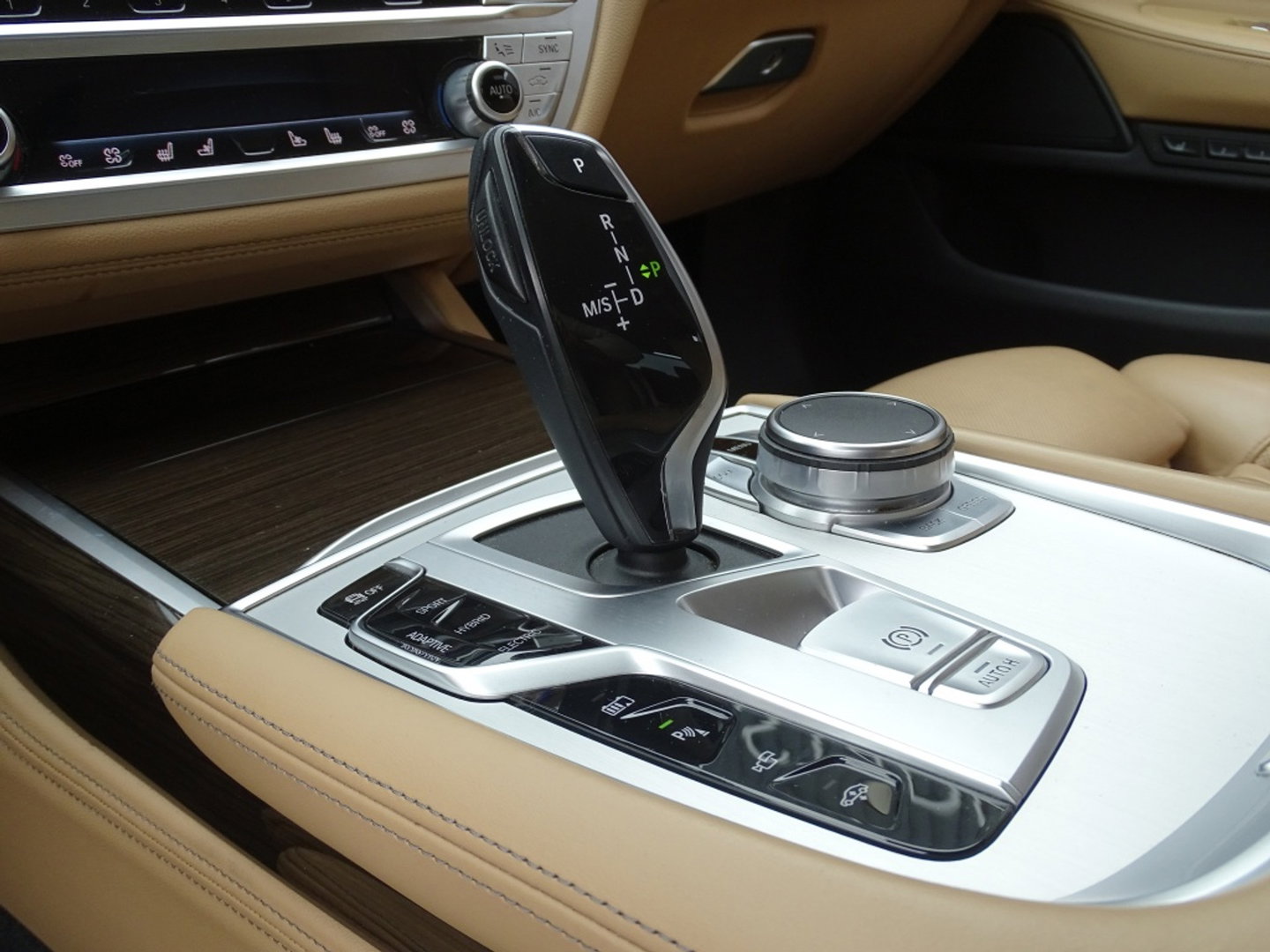 BMW 7 Serie 745e 394PK / M-Individual / ACC / Softclose / Laser / 360°