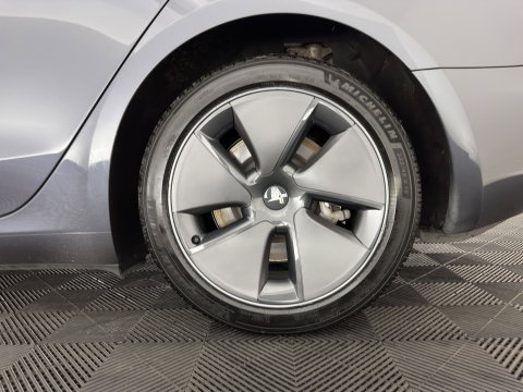 Tesla Model 3 RWD 60 kWh [3-Fase-11kW] {SoH-88%} (INCL-BTW) Aut. *PANO | AUTOPILOT | LEATHER | KEYLESS | FULL-LED | MEMORY-PACK | TOPVIEW | DAB | CARPLAY | DIGI-COCKPIT | LANE-ASSIST | HEATED-COMFORTSEATS | 18"ALU*