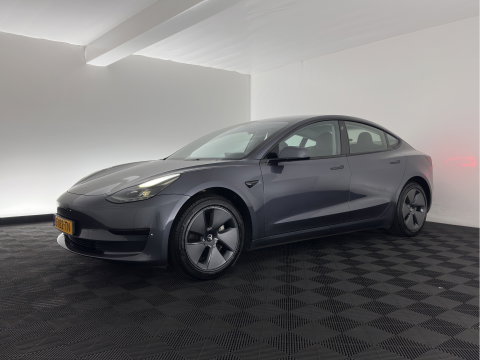 Tesla Model 3 RWD 60 kWh [3-Fase-11kW] {SoH-88%} (INCL-BTW) Aut. *PANO | AUTOPILOT | LEATHER | KEYLESS | FULL-LED | MEMORY-PACK | TOPVIEW | DAB | CARPLAY | DIGI-COCKPIT | LANE-ASSIST | HEATED-COMFORTSEATS | 18"ALU*