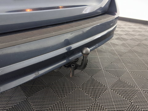 Volvo V70 2.0 Momentum *LEATHER | NAVI-FULLMAP | ECC | PDC | CRUISE | COMFORTSEATS | TOWBAR | 16''ALU*