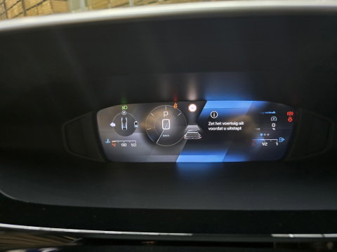 Peugeot 408 1.2 Hybrid 145 e-DCS6 Allure ACC ECC Navi Camera LM