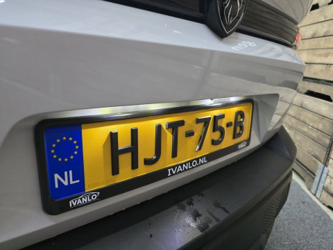 Peugeot 408 1.2 Hybrid 145 e-DCS6 Allure ACC ECC Navi Camera LM