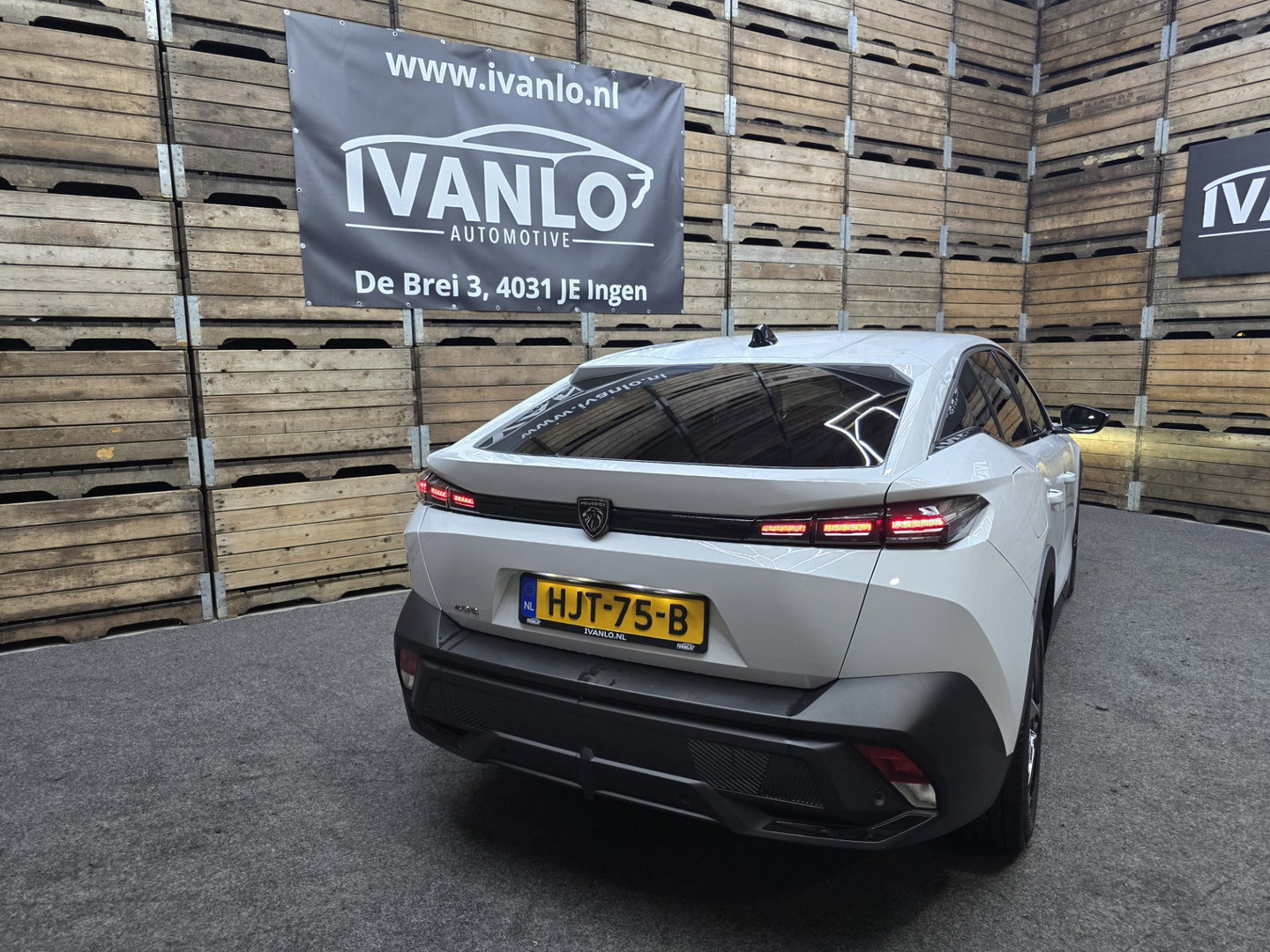 Peugeot 408 1.2 Hybrid 145 e-DCS6 Allure ACC ECC Navi Camera LM