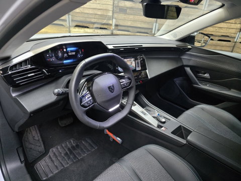 Peugeot 408 1.2 Hybrid 145 e-DCS6 Allure ACC ECC Navi Camera LM