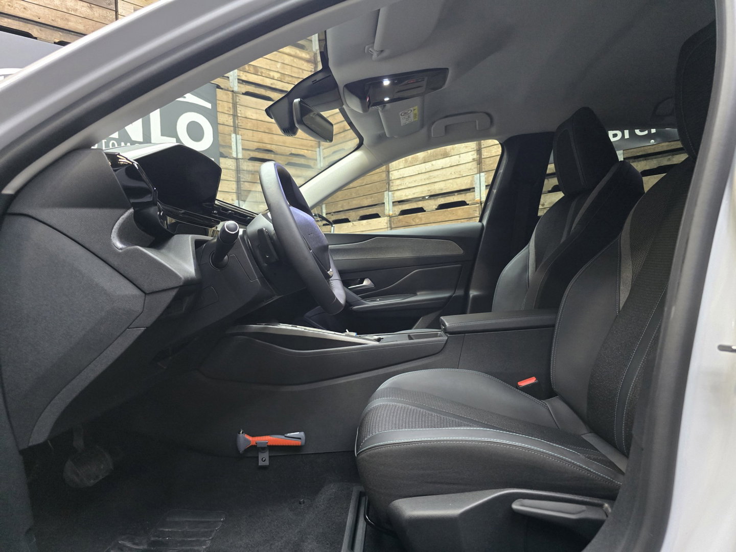 Peugeot 408 1.2 Hybrid 145 e-DCS6 Allure ACC ECC Navi Camera LM