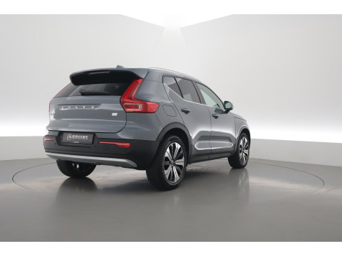 Volvo XC40 1.5 T5 Plug-in hybrid Core Bright | Prijs rijklaar | Facelift | Adaptieve Cruise | Dodehoek (Blis ) Camera | Stoel + stuurverwarming |