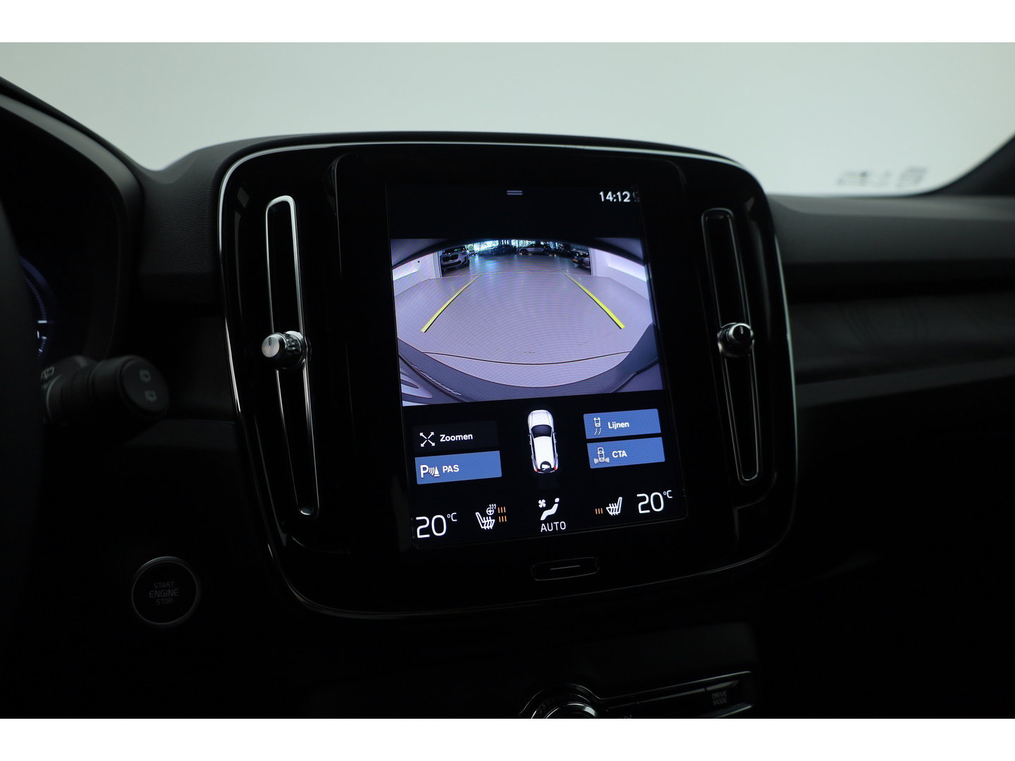Volvo XC40 1.5 T5 Plug-in hybrid Core Bright | Prijs rijklaar | Facelift | Adaptieve Cruise | Dodehoek (Blis ) Camera | Stoel + stuurverwarming |