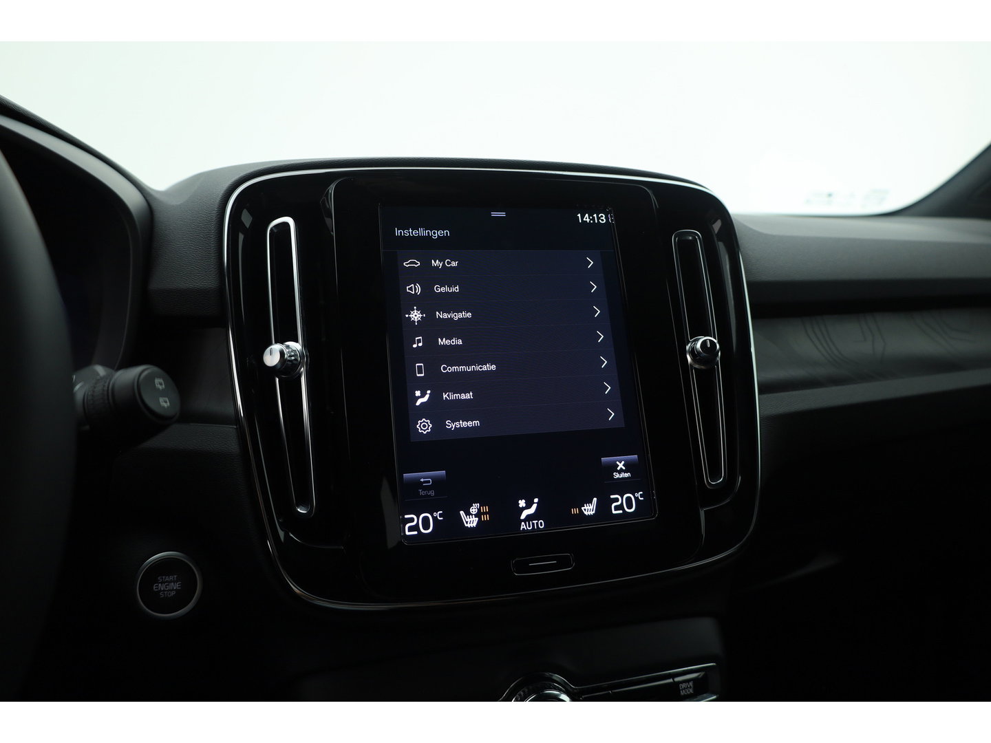 Volvo XC40 1.5 T5 Plug-in hybrid Core Bright | Prijs rijklaar | Facelift | Adaptieve Cruise | Dodehoek (Blis ) Camera | Stoel + stuurverwarming |