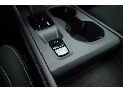 Volvo XC40 1.5 T5 Plug-in hybrid Core Bright | Prijs rijklaar | Facelift | Adaptieve Cruise | Dodehoek (Blis ) Camera | Stoel + stuurverwarming |