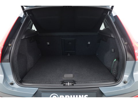 Volvo XC40 1.5 T5 Plug-in hybrid Core Bright | Prijs rijklaar | Facelift | Adaptieve Cruise | Dodehoek (Blis ) Camera | Stoel + stuurverwarming |