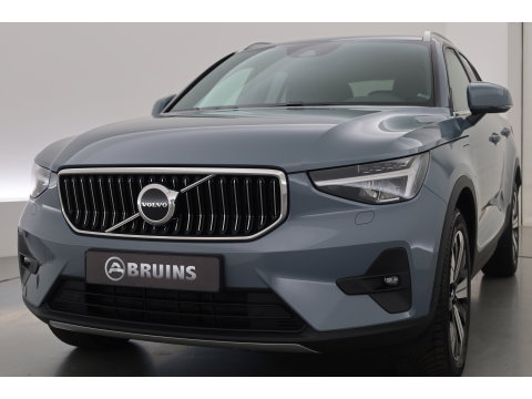 Volvo XC40 1.5 T5 Plug-in hybrid Core Bright | Prijs rijklaar | Facelift | Adaptieve Cruise | Dodehoek (Blis ) Camera | Stoel + stuurverwarming |