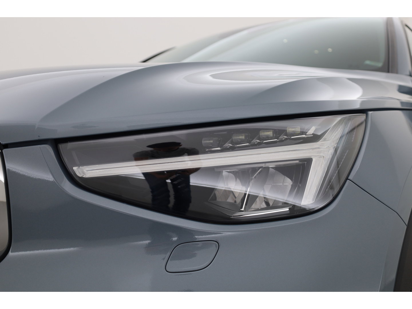 Volvo XC40 1.5 T5 Plug-in hybrid Core Bright | Prijs rijklaar | Facelift | Adaptieve Cruise | Dodehoek (Blis ) Camera | Stoel + stuurverwarming |