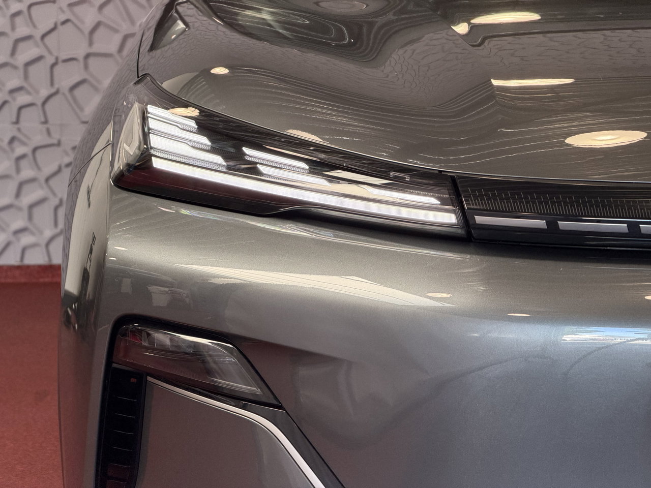 Geely Starray EM-i