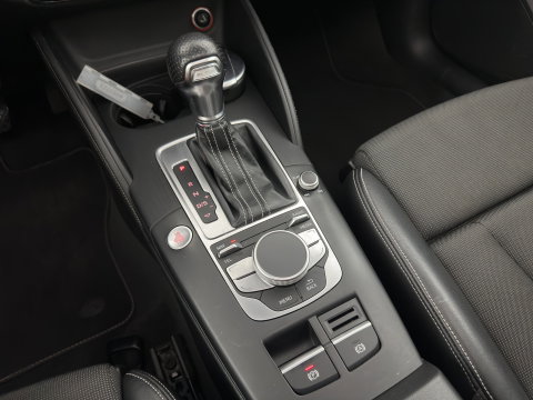 Audi A3 Sportback 1.4 e-tron S-Line Ambition Pro Line plus (Plug-In) Aut. *PANO | LEATHER-FABRIC | FULL-LED | HEATED-SPORTSEATS | KEYLESS | NAVI-FULLMAP | ECC | PDC | CRUISE | 18''ALU*