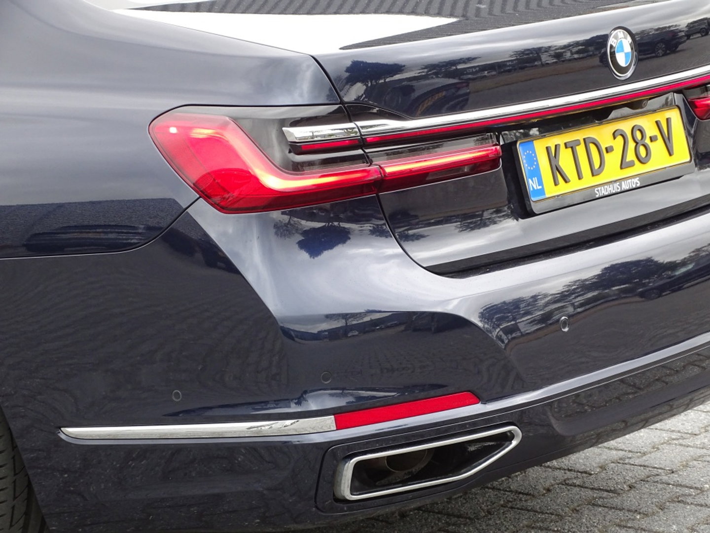 BMW 7 Serie 745e 394PK / M-Individual / ACC / Softclose / Laser / 360°