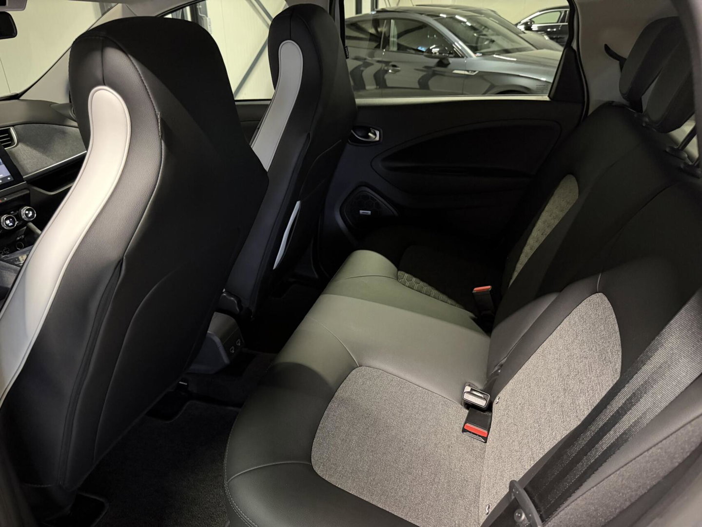 Renault ZOE R135 Intens 52 kWh Koopaccu Snelladen Camera NAP