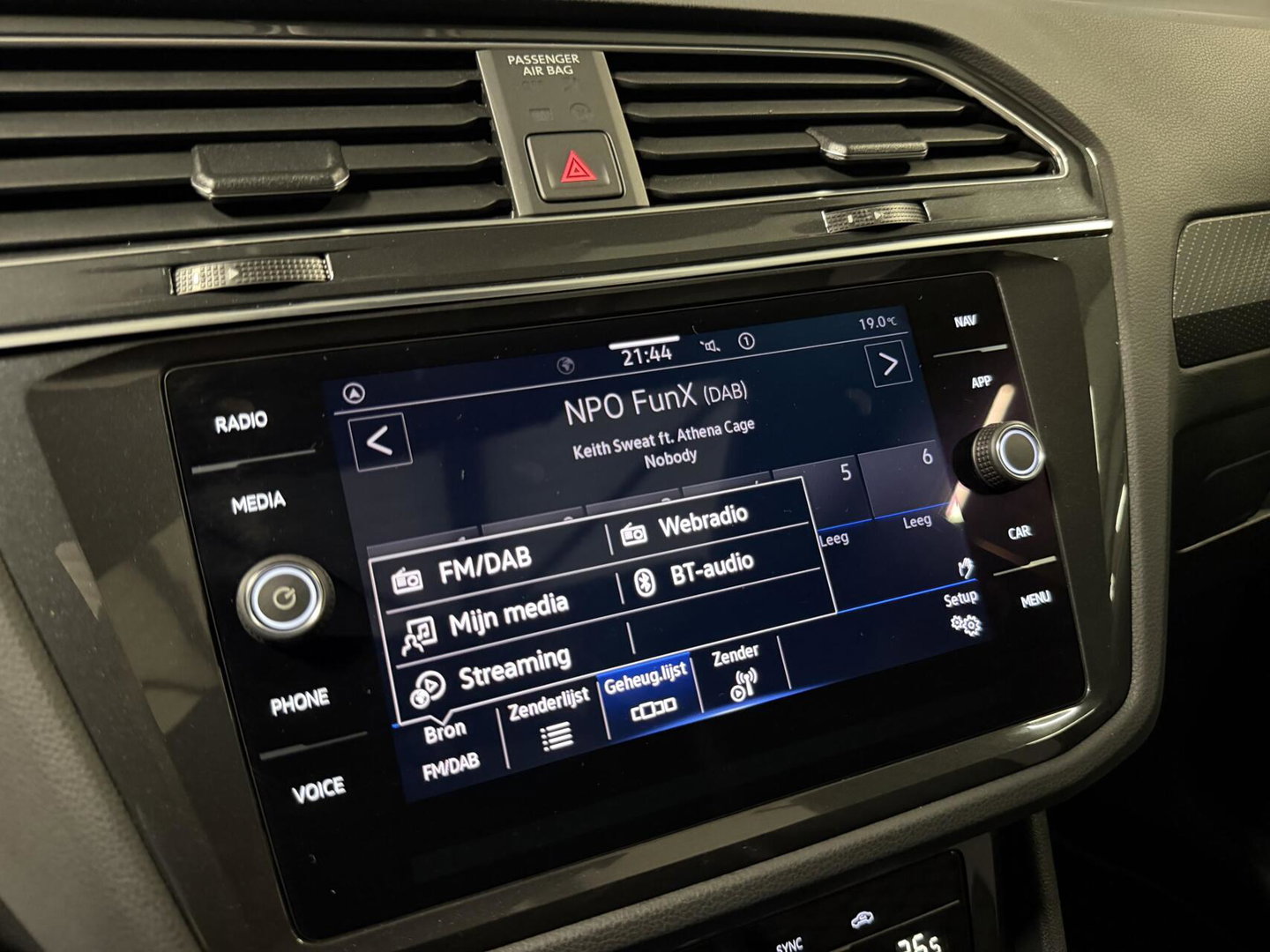 Volkswagen Tiguan 1.5 TSI R-Line Pano Virtual Harman Kardon
