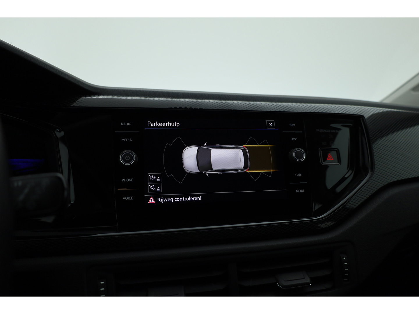 Volkswagen Polo 1.0 TSI Life Business | Rijklaar! ! | Dig. Cockpit | Adapt. Cruise | LED | Stoelverw. | Navi | PDC V+A | Apple CarPlay & Android Auto