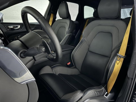 Volvo XC60 2.0 T8 AWD Polestar Engineered H/K Pano HUD ACC