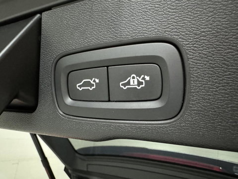 Volvo XC60 2.0 T8 AWD Polestar Engineered H/K Pano HUD ACC