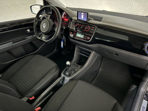 Volkswagen up! 1.0 Black up! Pano Navi 75PK Stoelverw.