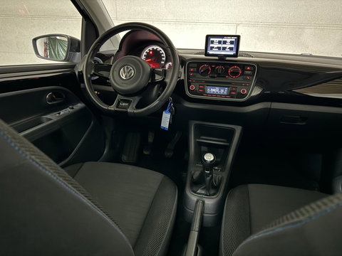 Volkswagen up! 1.0 Black up! Pano Navi 75PK Stoelverw.