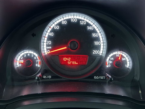 Volkswagen up! 1.0 Black up! Pano Navi 75PK Stoelverw.