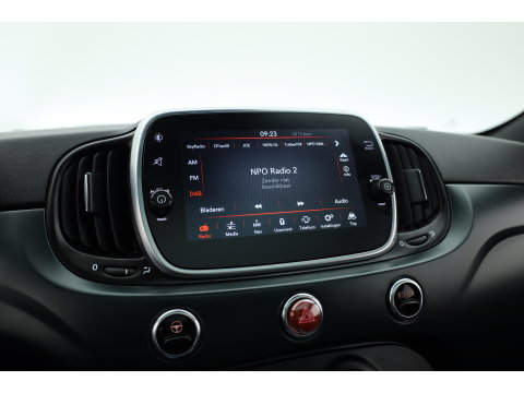 Fiat 500 1.0 Hybrid RockStar | Rijklaar!! | Pano | Cruise Contr. | DAB | Apple CarPlay | PDC+A | 16''