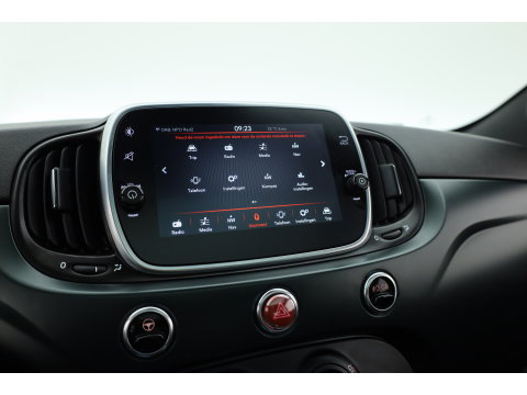 Fiat 500 1.0 Hybrid RockStar | Rijklaar!! | Pano | Cruise Contr. | DAB | Apple CarPlay | PDC+A | 16''