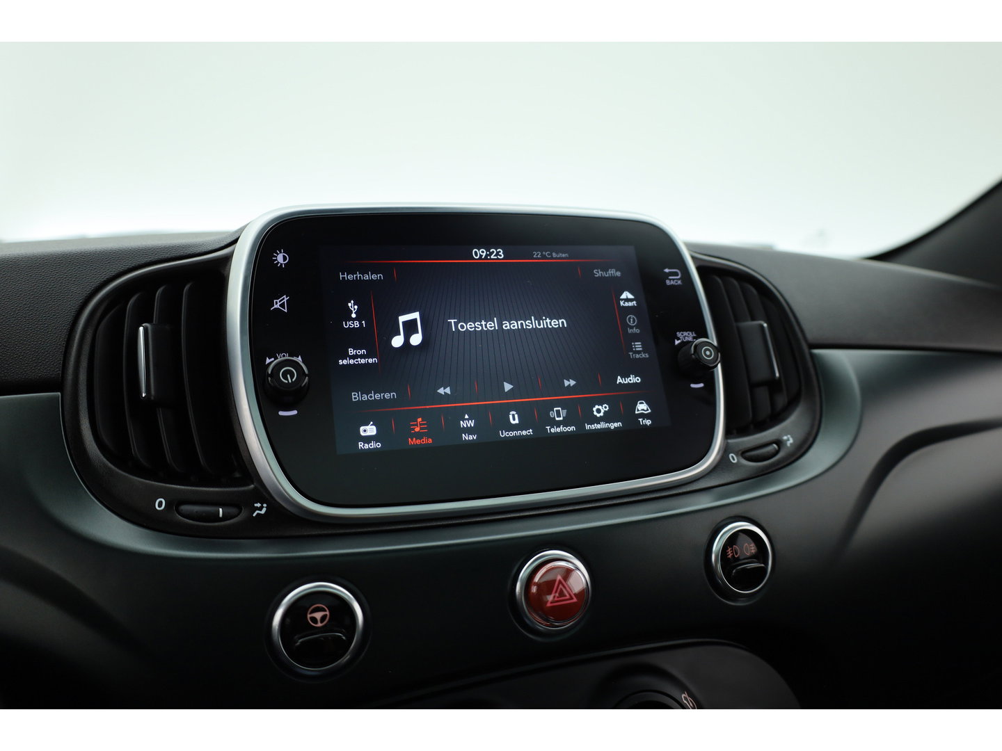 Fiat 500 1.0 Hybrid RockStar | Rijklaar!! | Pano | Cruise Contr. | DAB | Apple CarPlay | PDC+A | 16''