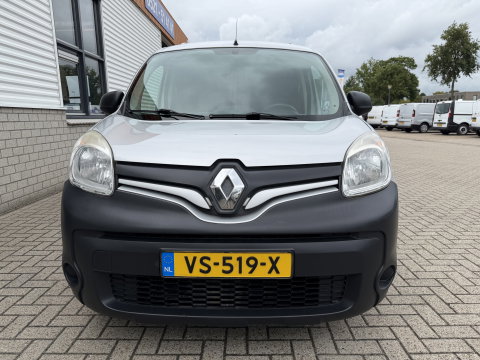 Renault Kangoo Express 1.5 dCi 75 Express Comfort / vaste prijs rijklaar € 7.950 marge ( btw vrij ) / lease vanaf € 238 / airco / cruise / navi / zilver metallic / trekhaak / dakrails