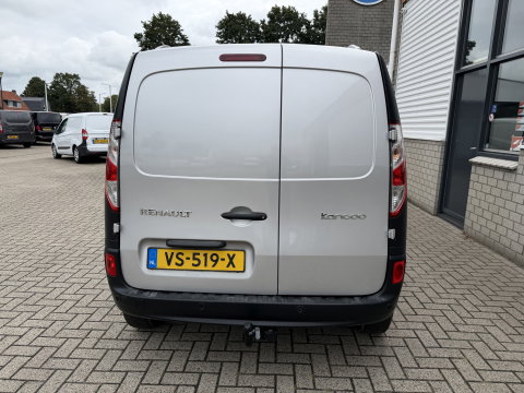 Renault Kangoo Express 1.5 dCi 75 Express Comfort / vaste prijs rijklaar € 7.950 marge ( btw vrij ) / lease vanaf € 238 / airco / cruise / navi / zilver metallic / trekhaak / dakrails
