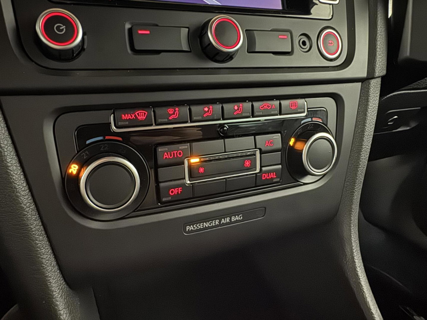 Volkswagen Golf 1.4 TSI R-Line Edition Navi Cruise PDC NAP