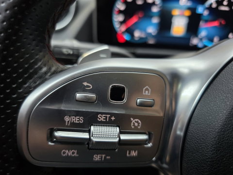 Mercedes-Benz B-Klasse 200 Business Solution AMG Navi Camera Trekhaak Clima Cruiise LM