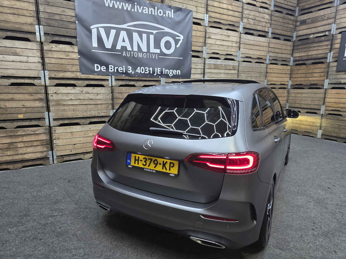 Mercedes-Benz B-Klasse 200 Business Solution AMG Navi Camera Trekhaak Clima Cruiise LM