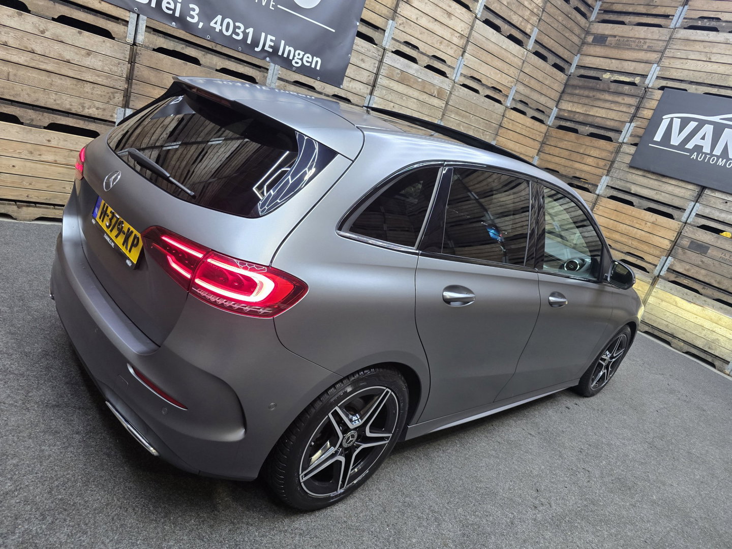 Mercedes-Benz B-Klasse 200 Business Solution AMG Navi Camera Trekhaak Clima Cruiise LM