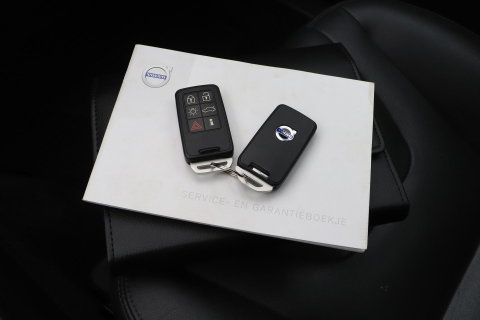 Volvo V60 Cross Country 2.0 D4 Summum | Zie omschrijving | ACC | Schuif-/kanteldak | BLIS | Trekhaak | Keyless | Standkachel | Memory