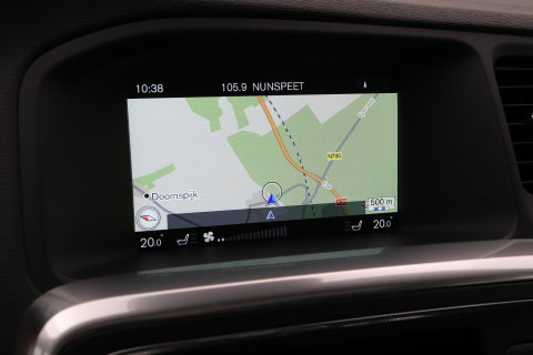 Volvo V60 Cross Country 2.0 D4 Summum | Zie omschrijving | ACC | Schuif-/kanteldak | BLIS | Trekhaak | Keyless | Standkachel | Memory