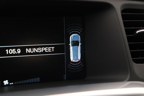 Volvo V60 Cross Country 2.0 D4 Summum | Zie omschrijving | ACC | Schuif-/kanteldak | BLIS | Trekhaak | Keyless | Standkachel | Memory