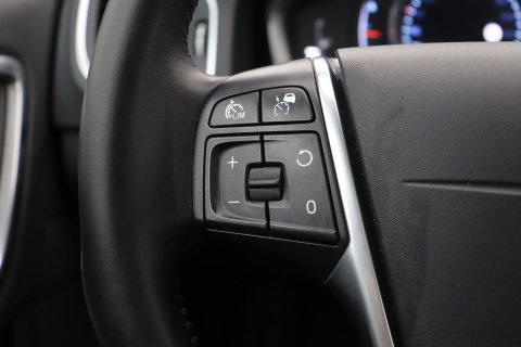 Volvo V60 Cross Country 2.0 D4 Summum | Zie omschrijving | ACC | Schuif-/kanteldak | BLIS | Trekhaak | Keyless | Standkachel | Memory