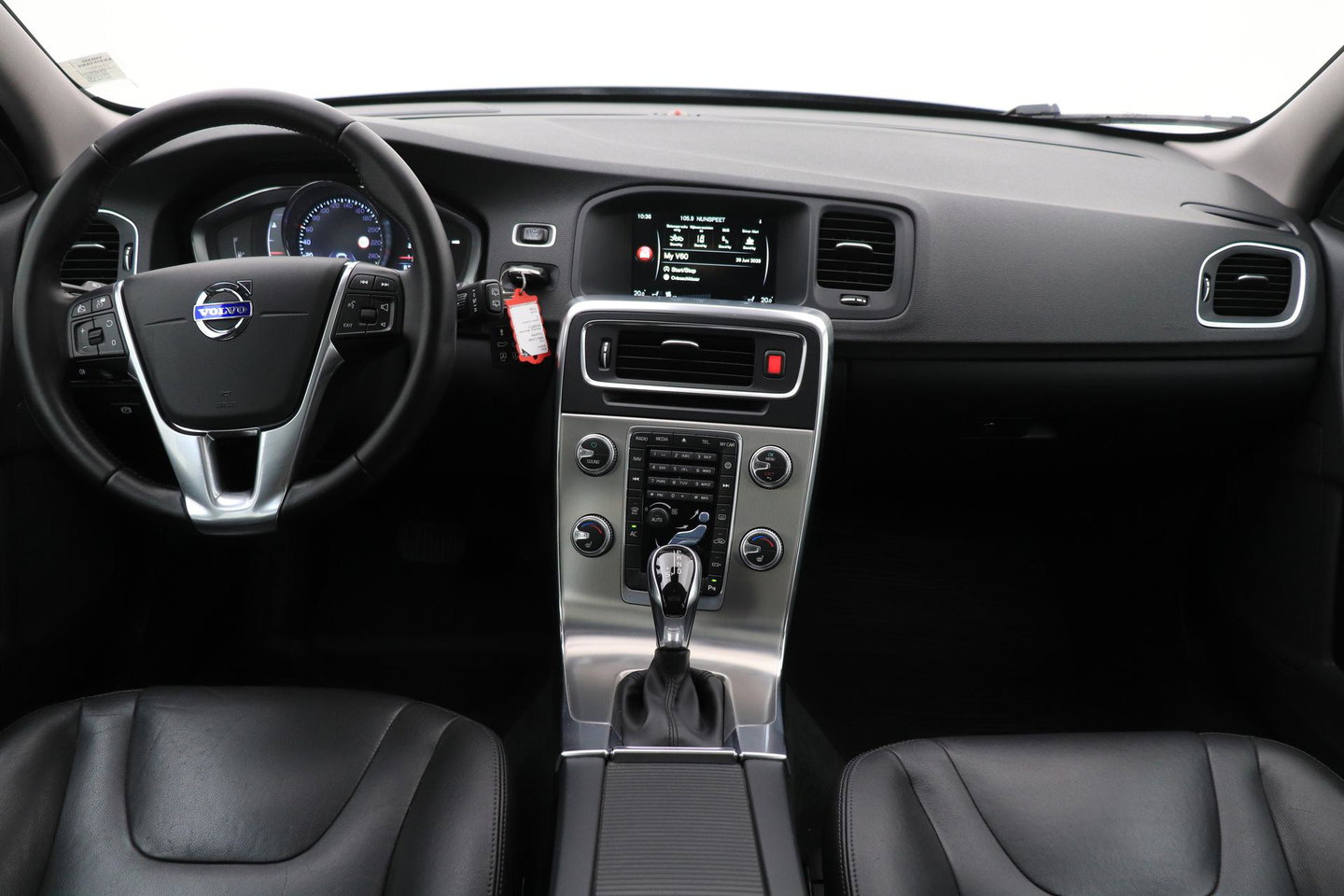 Volvo V60 Cross Country 2.0 D4 Summum | Zie omschrijving | ACC | Schuif-/kanteldak | BLIS | Trekhaak | Keyless | Standkachel | Memory