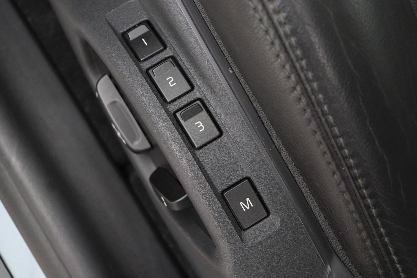 Volvo V60 Cross Country 2.0 D4 Summum | Zie omschrijving | ACC | Schuif-/kanteldak | BLIS | Trekhaak | Keyless | Standkachel | Memory