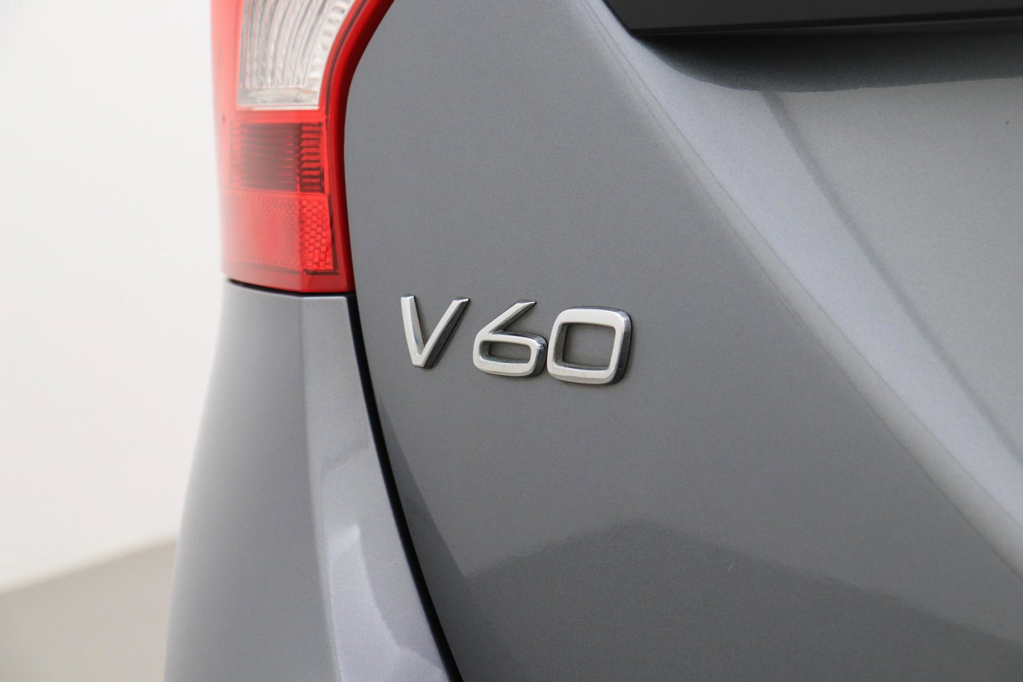 Volvo V60 Cross Country 2.0 D4 Summum | Zie omschrijving | ACC | Schuif-/kanteldak | BLIS | Trekhaak | Keyless | Standkachel | Memory