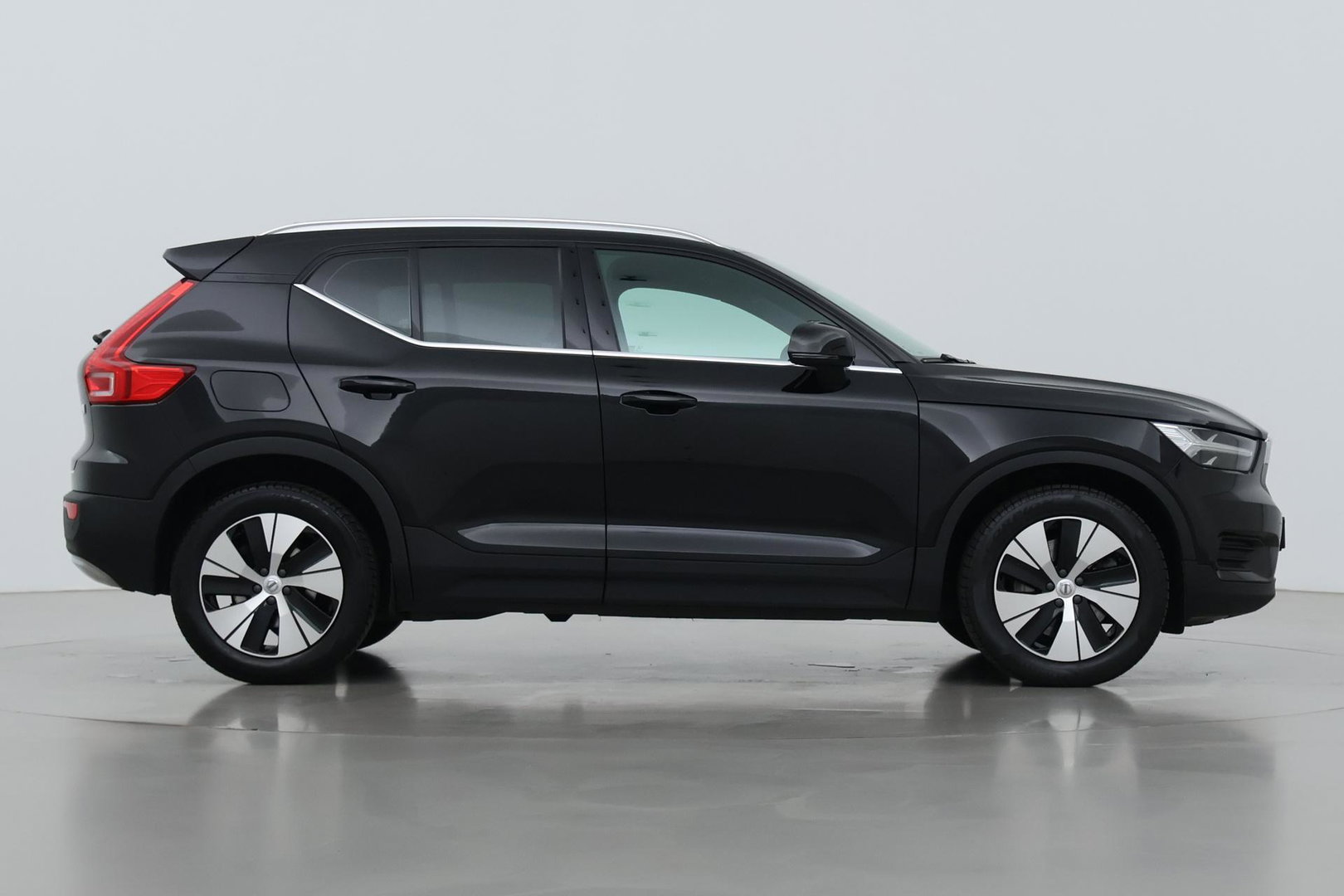 Volvo XC40 T4 Recharge Inscription | Trekhaak | Standkachel | Apple CarPlay | LED | Digitaal Cockpit | PDC | 18 Inch
