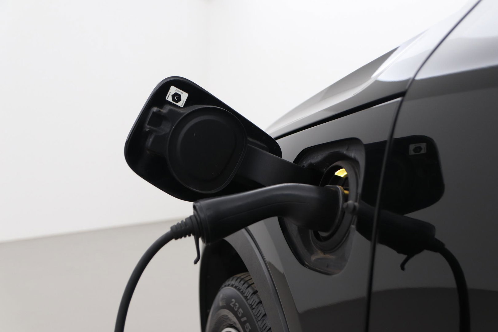 Volvo XC40 T4 Recharge Inscription | Trekhaak | Standkachel | Apple CarPlay | LED | Digitaal Cockpit | PDC | 18 Inch
