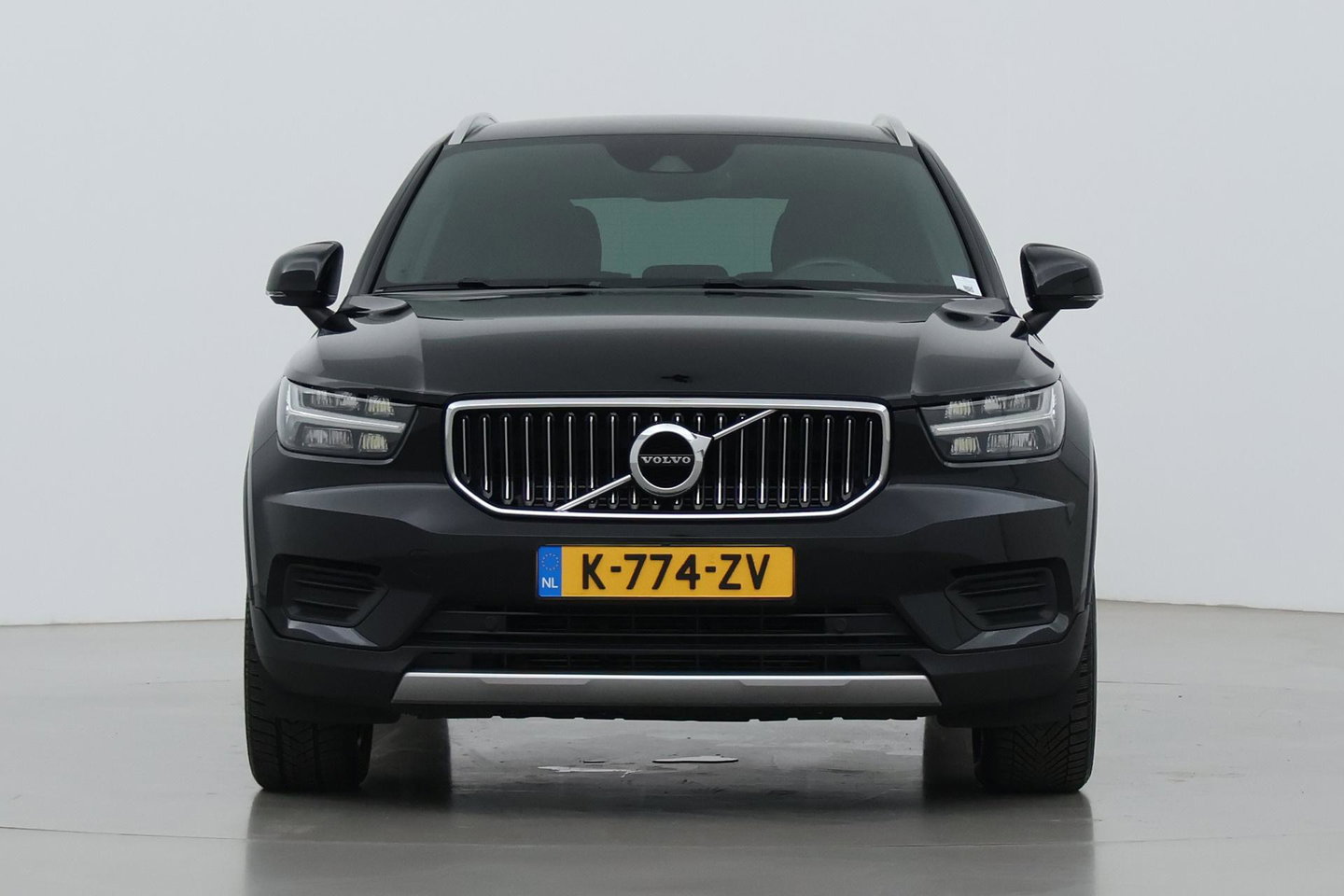 Volvo XC40 T4 Recharge Inscription | Trekhaak | Standkachel | Apple CarPlay | LED | Digitaal Cockpit | PDC | 18 Inch