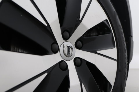 Volvo XC40 T4 Recharge Inscription | Trekhaak | Standkachel | Apple CarPlay | LED | Digitaal Cockpit | PDC | 18 Inch