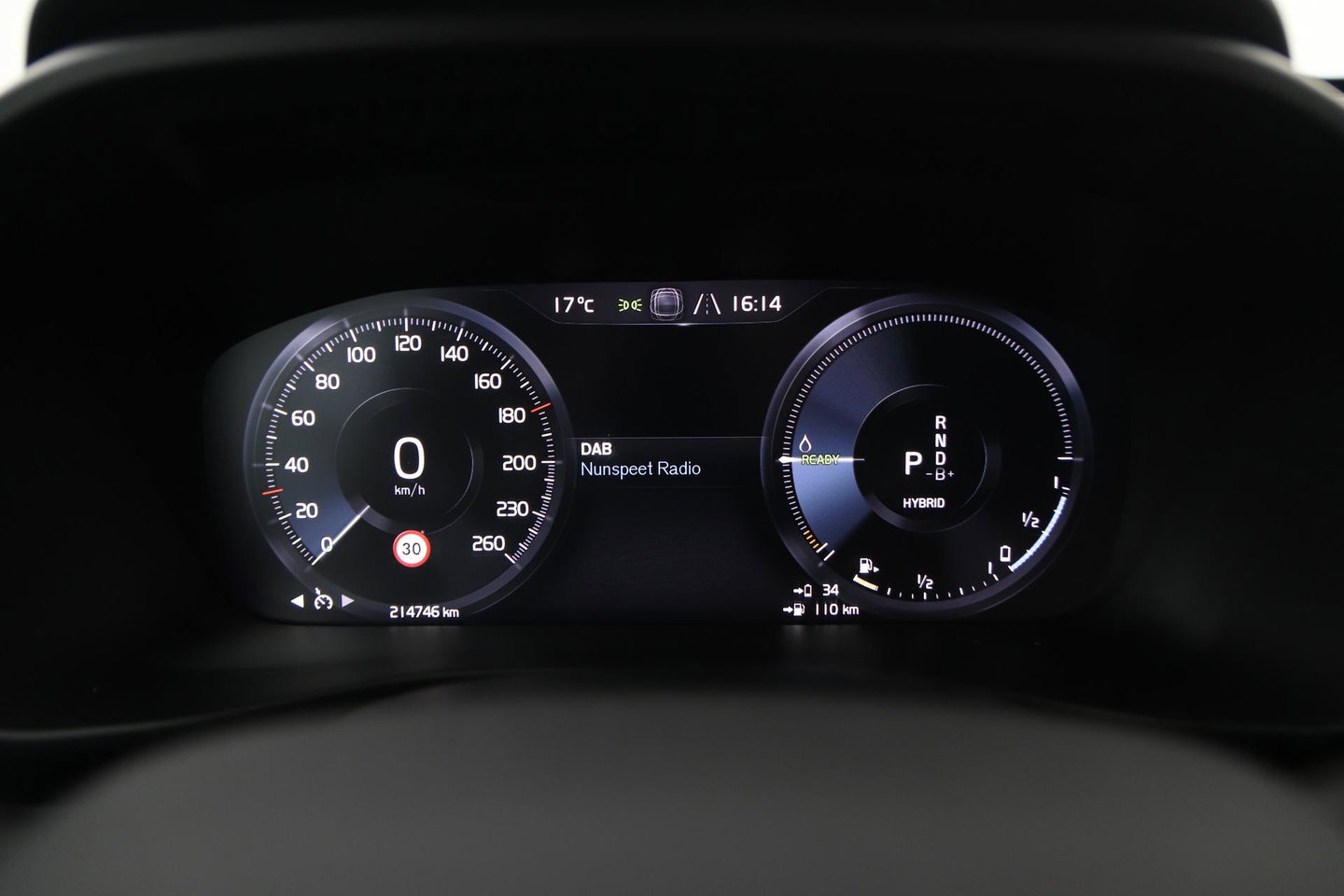 Volvo XC40 T4 Recharge Inscription | Trekhaak | Standkachel | Apple CarPlay | LED | Digitaal Cockpit | PDC | 18 Inch