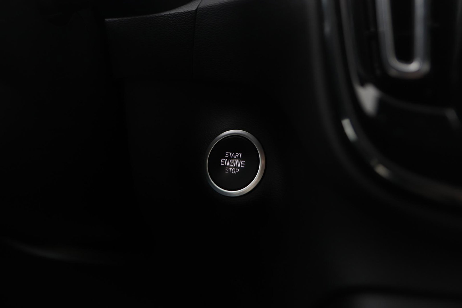 Volvo XC40 T4 Recharge Inscription | Trekhaak | Standkachel | Apple CarPlay | LED | Digitaal Cockpit | PDC | 18 Inch